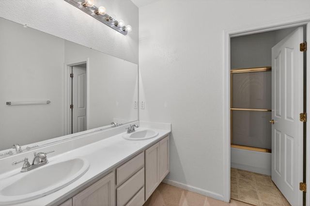 341 Menard Cir, Sacramento, CA 95835