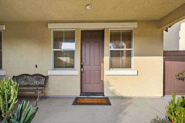 341 Menard Cir, Sacramento, CA 95835