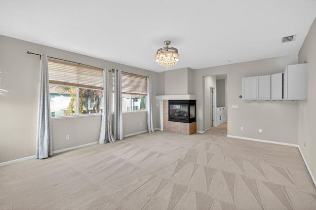 341 Menard Cir, Sacramento, CA 95835