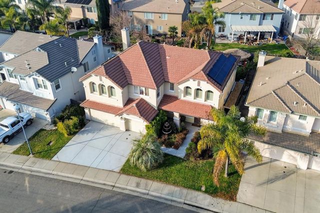 341 Menard Cir, Sacramento, CA 95835