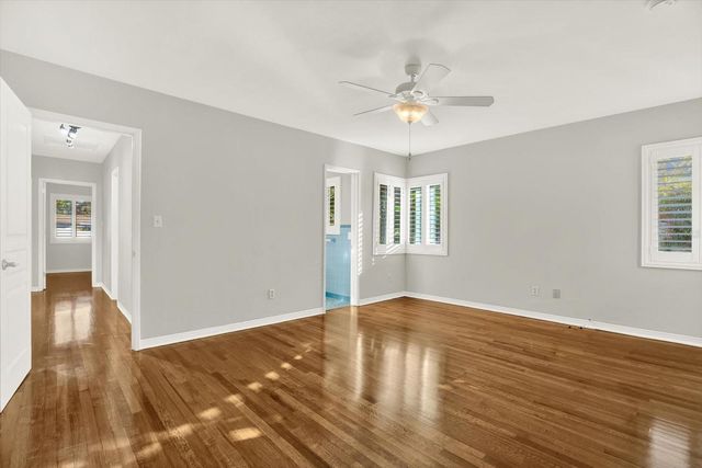 423 48TH STREET N, St Petersburg, FL 33713