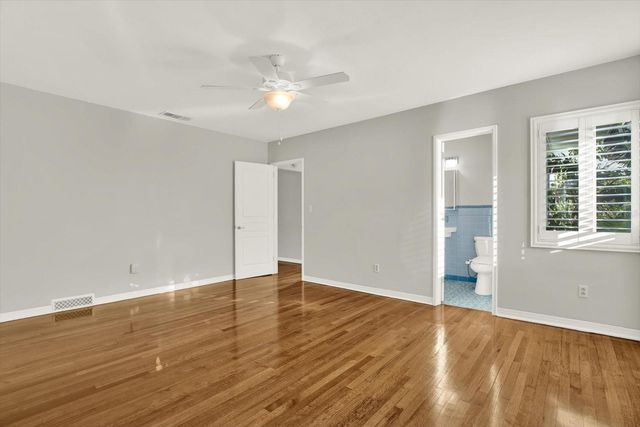 423 48TH STREET N, St Petersburg, FL 33713