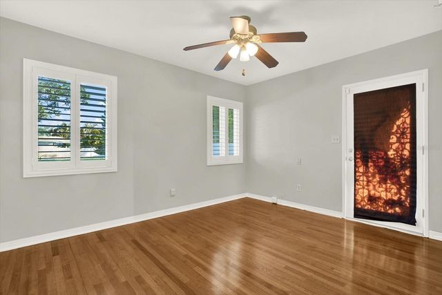 423 48TH STREET N, St Petersburg, FL 33713