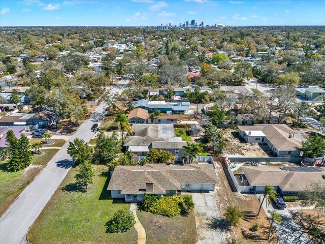 423 48TH STREET N, St Petersburg, FL 33713