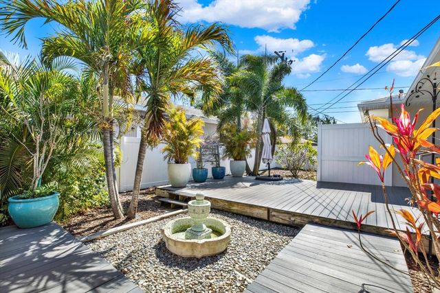 423 48TH STREET N, St Petersburg, FL 33713