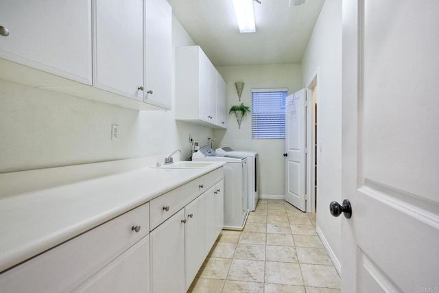 3444 Moon Field Drive, Carlsbad, CA 92010