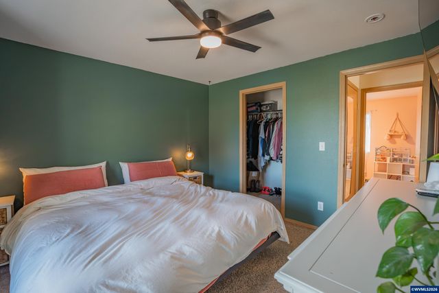 3382 NE Clearwater Dr, Albany, OR 97321