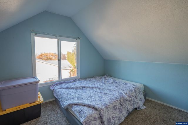 3382 NE Clearwater Dr, Albany, OR 97321