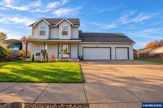 3382 NE Clearwater Dr, Albany, OR 97321