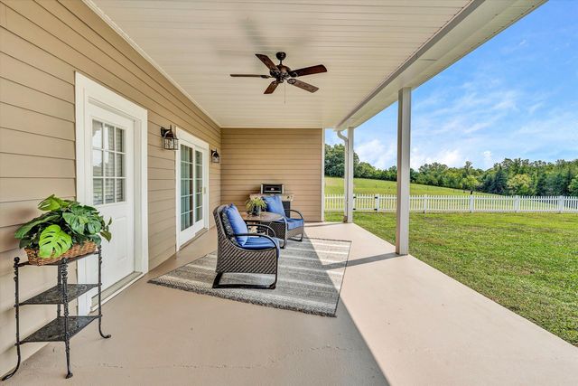 844 Blackwater Hills DR, Glade Hill, VA 24092