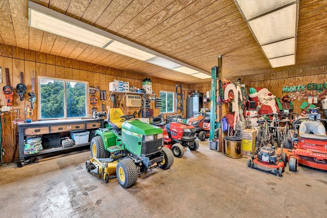 844 Blackwater Hills DR, Glade Hill, VA 24092