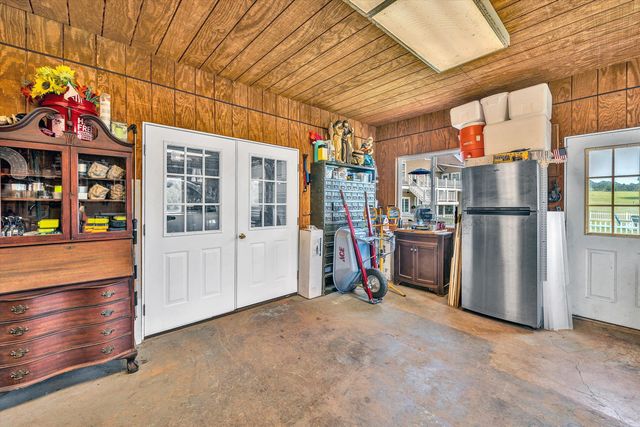 844 Blackwater Hills DR, Glade Hill, VA 24092
