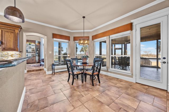 110 Eagle Point Drive, Waxahachie, TX 75165