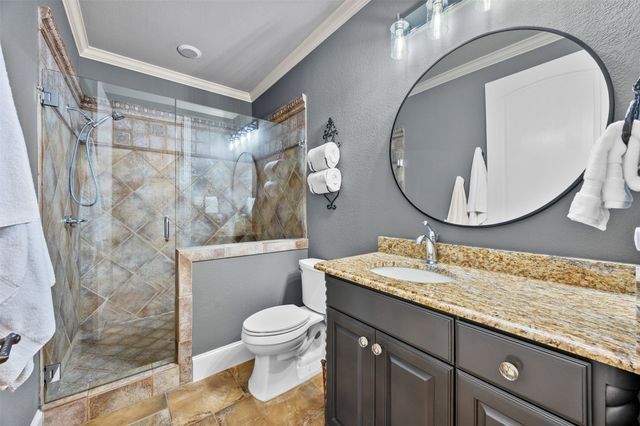 110 Eagle Point Drive, Waxahachie, TX 75165