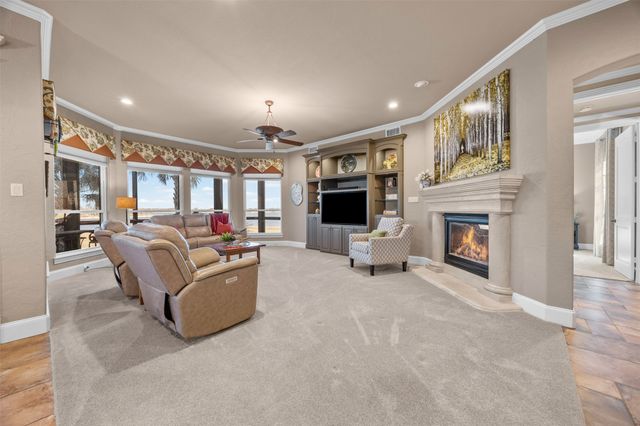 110 Eagle Point Drive, Waxahachie, TX 75165