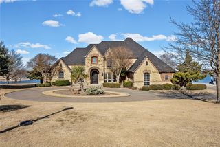 110 Eagle Point Drive, Waxahachie, TX 75165