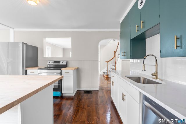 172 Red Mountain Avenue, Torrington, CT 06790