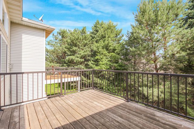 15366 Wilderness Ridge Road NW, Prior Lake, MN 55372