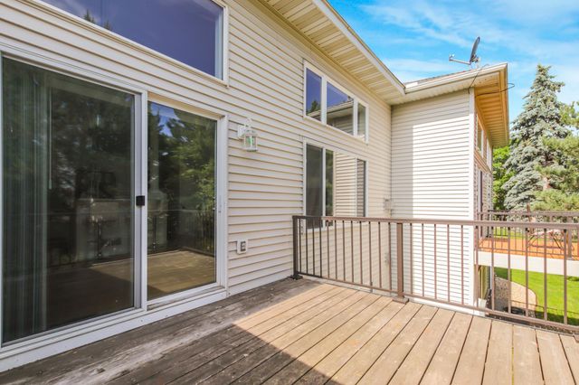 15366 Wilderness Ridge Road NW, Prior Lake, MN 55372