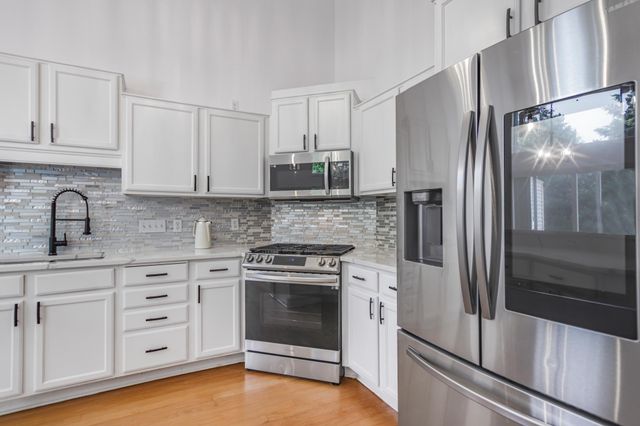 15366 Wilderness Ridge Road NW, Prior Lake, MN 55372