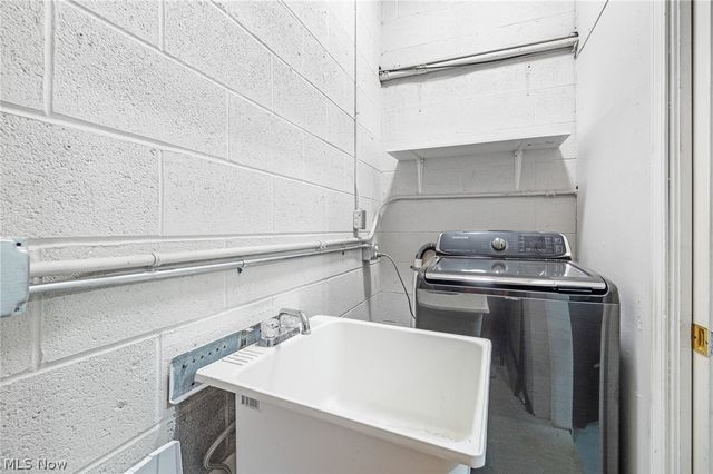2000 King James Pky 108, Westlake, OH 44145