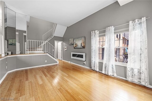 2000 King James Pky 108, Westlake, OH 44145