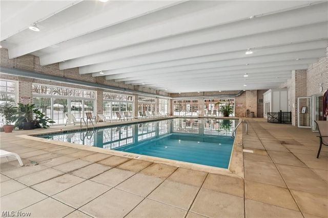 2000 King James Pky 108, Westlake, OH 44145