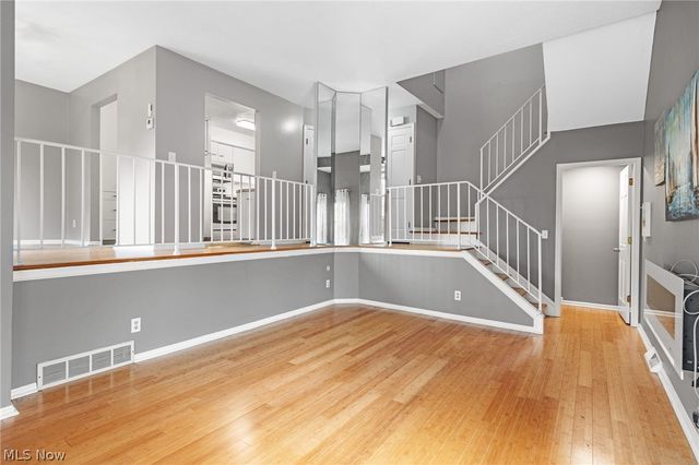 2000 King James Pky 108, Westlake, OH 44145