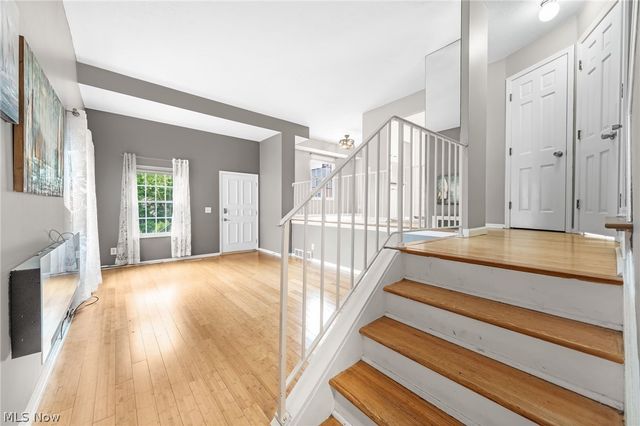 2000 King James Pky 108, Westlake, OH 44145