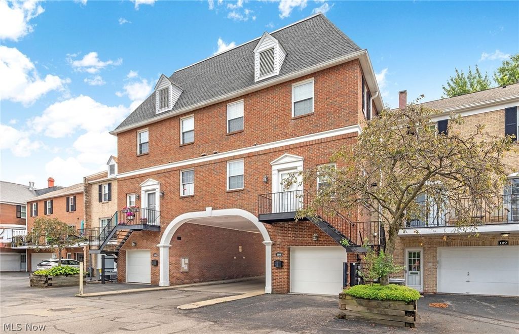 2000 King James Pky 108, Westlake, OH 44145