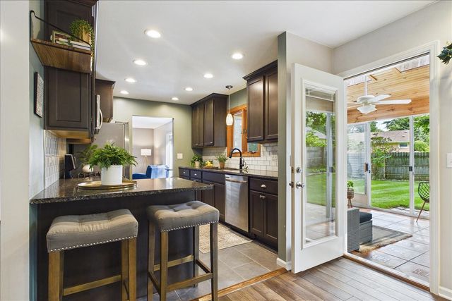 33202 N Woodland Terrace, Grayslake, IL 60030