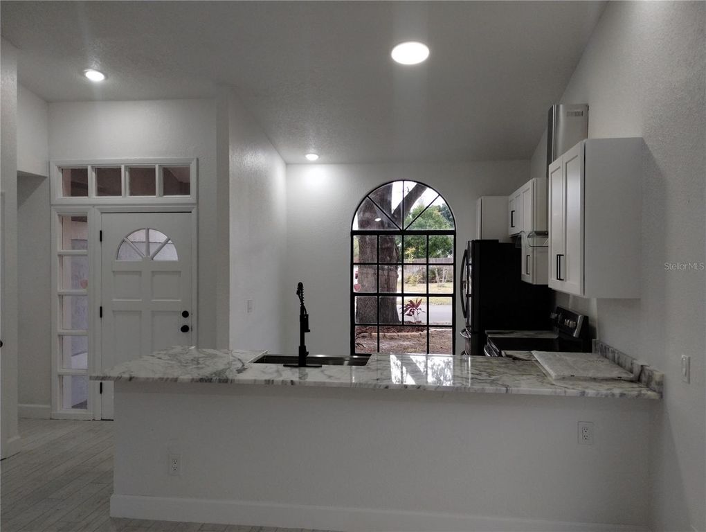 Image 25 of property listing at 1920 TINDARO DRIVE, Apopka, FL 32703