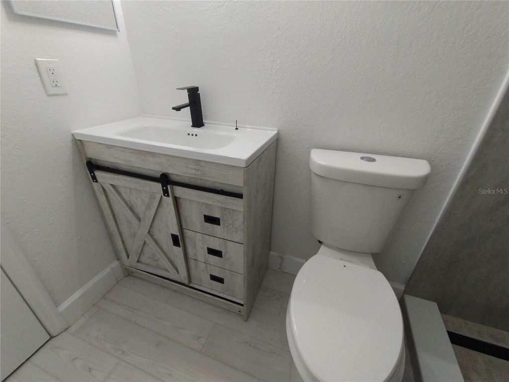 Image 42 of property listing at 1920 TINDARO DRIVE, Apopka, FL 32703