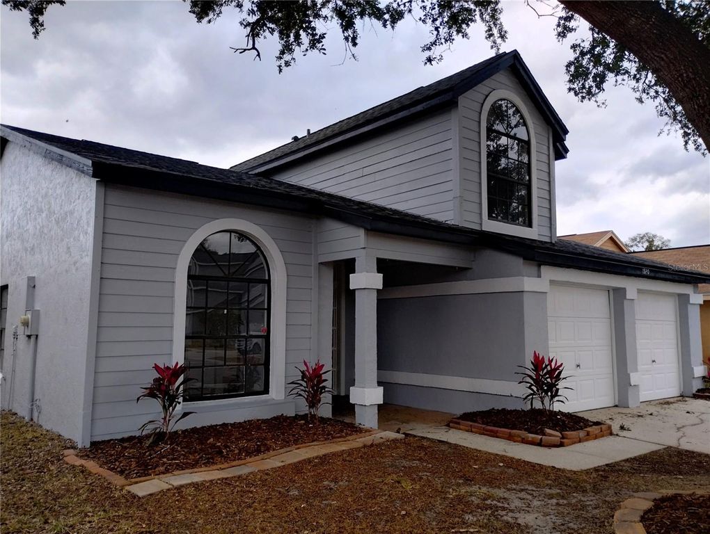 Image 6 of property listing at 1920 TINDARO DRIVE, Apopka, FL 32703