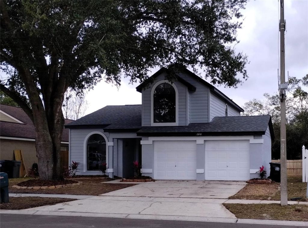 Image 8 of property listing at 1920 TINDARO DRIVE, Apopka, FL 32703