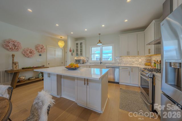 49 Arabella Lane, Arden, NC 28704