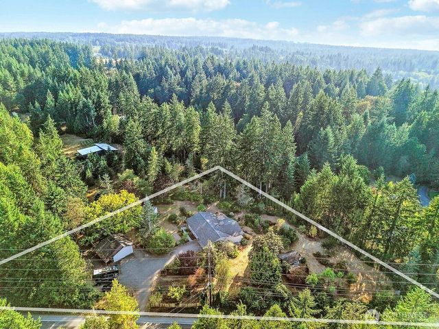 2401 NW Finn Hill Road, Poulsbo, WA 98370