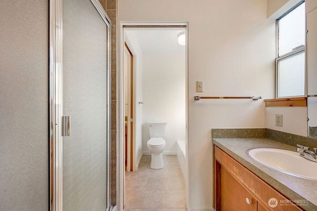 2401 NW Finn Hill Road, Poulsbo, WA 98370