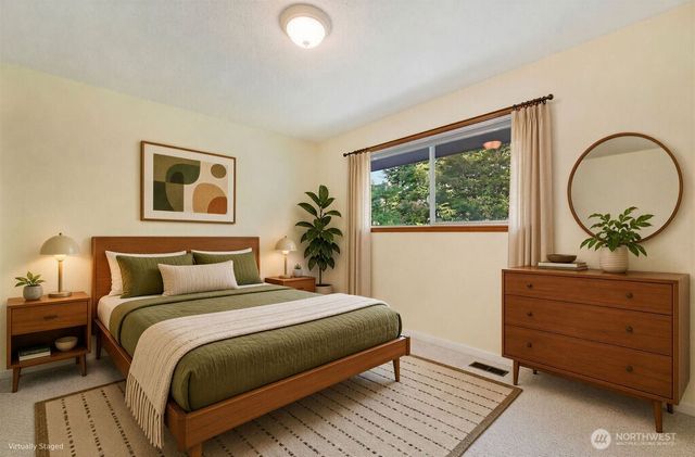 2401 NW Finn Hill Road, Poulsbo, WA 98370