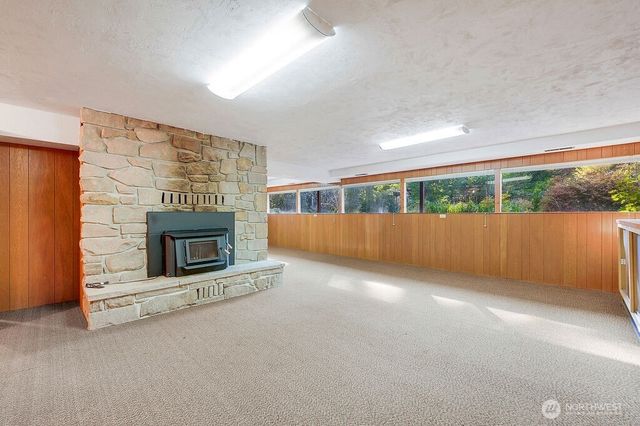 2401 NW Finn Hill Road, Poulsbo, WA 98370
