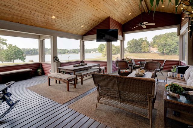 190 E Candy Cane Lane, Santa Claus, IN 47579