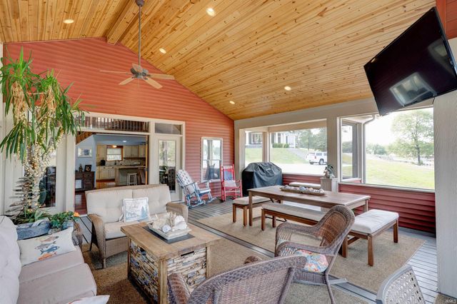 190 E Candy Cane Lane, Santa Claus, IN 47579