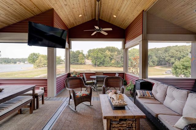 190 E Candy Cane Lane, Santa Claus, IN 47579