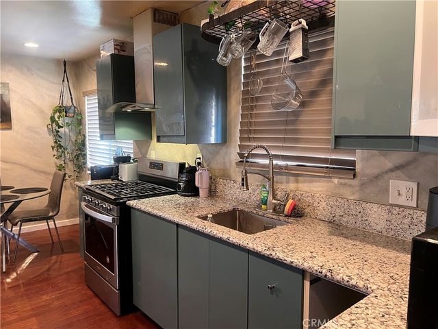 1918 W Piru Street W, Compton, CA 90222