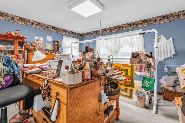 8 HILLCREST LN, Tuckerton, NJ 08087