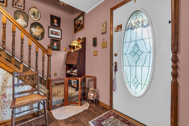8 HILLCREST LN, Tuckerton, NJ 08087