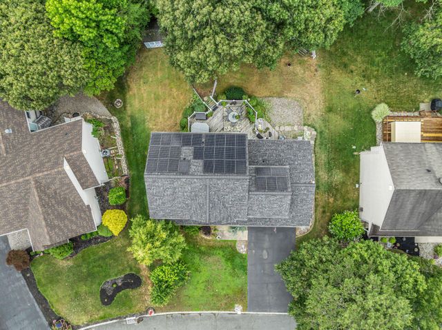 8 HILLCREST LN, Tuckerton, NJ 08087