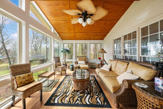 6300 Grand Harbour Drive, Hixson, TN 37343
