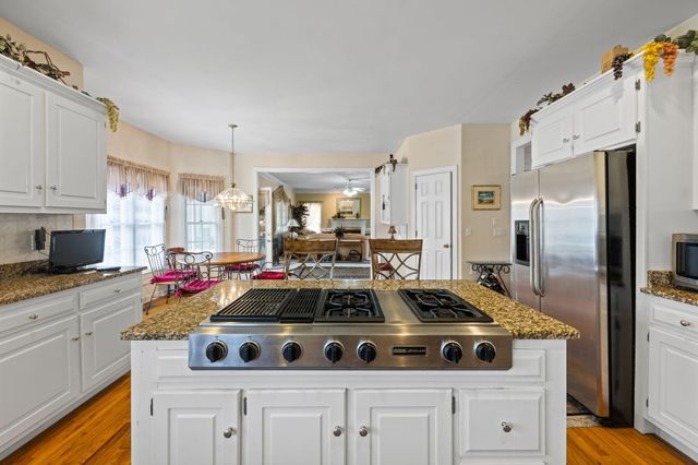 6300 Grand Harbour Drive, Hixson, TN 37343