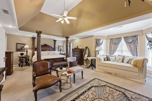 6300 Grand Harbour Drive, Hixson, TN 37343